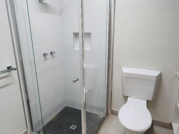 ensuite renovation Mildura — modern ensuite bathroom fit-out